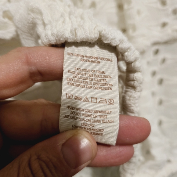 Free People Eyelet Boho Crop top - Picture 7 of 8